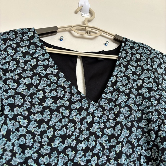 Torrid Mini Lurex Chiffon Tiered Mini Dress Size 0/L (12) NEW Floral Deep Black - Picture 5 of 12